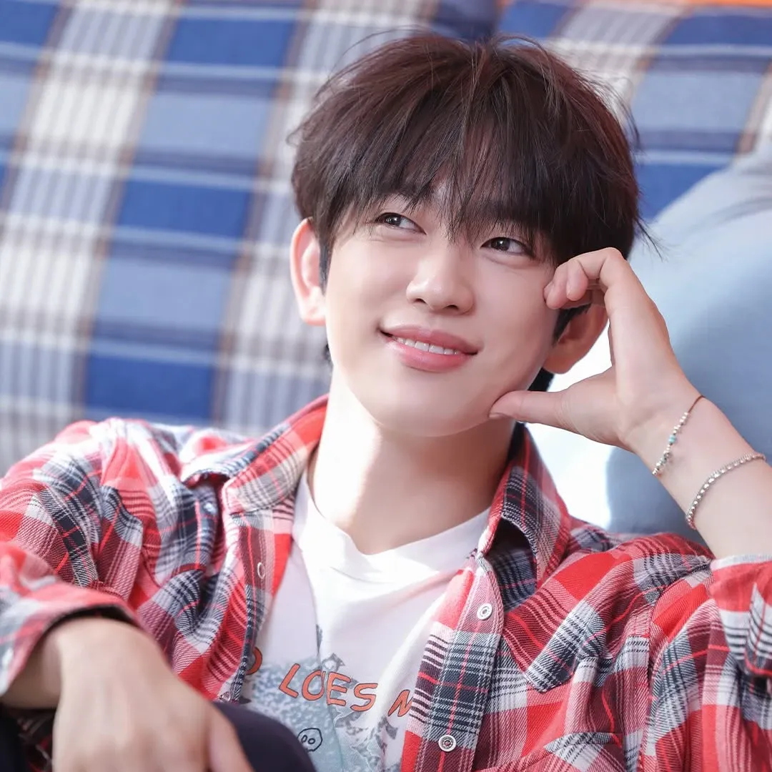 粉絲拍下的朴珍榮瞬間