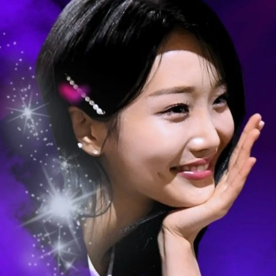 Behind-the-scenes cut of Kim Soyeon (2004)