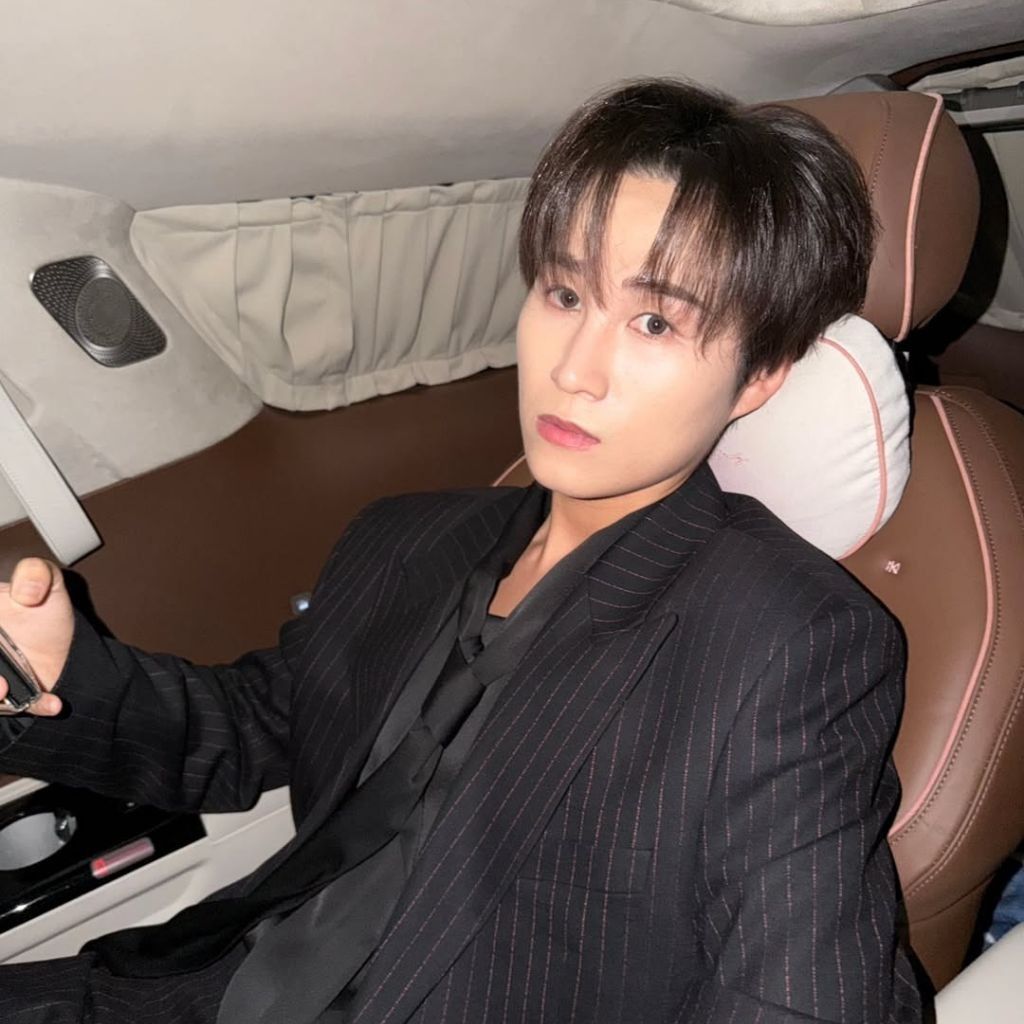 김희재의 비하인드 컷