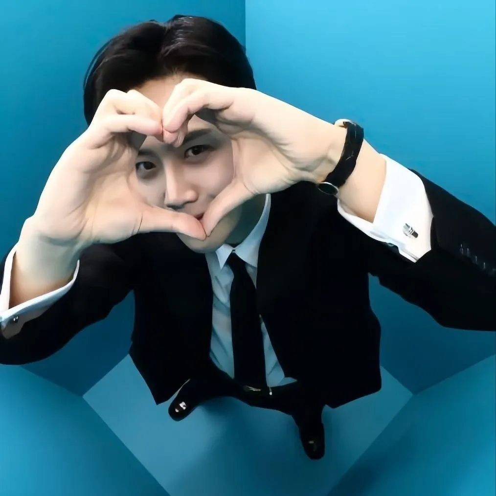 Foto kegiatan terbaru dari Kim Seonho