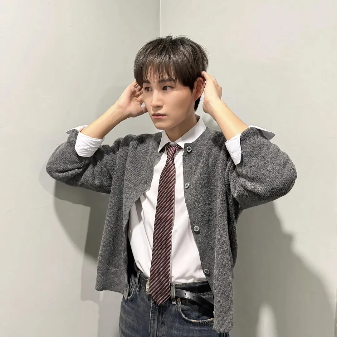 김희재의 비하인드 컷