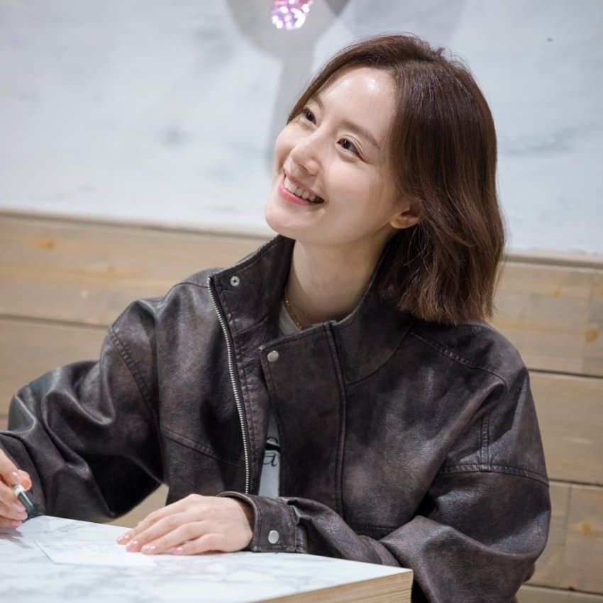 Latest photo of Moon Chaewon