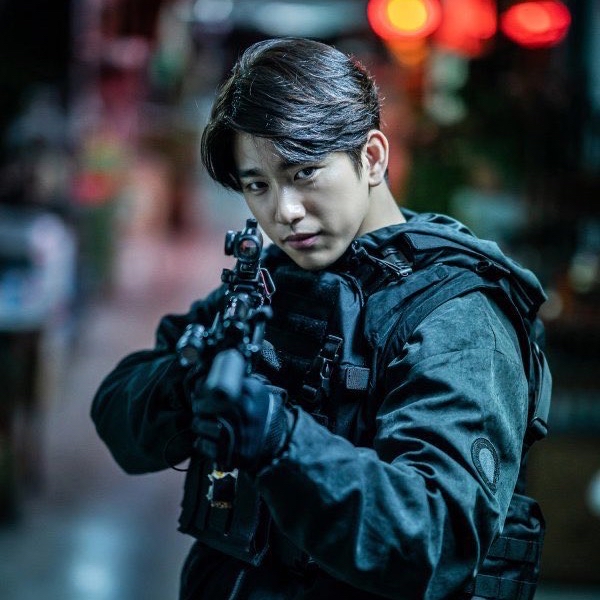 Momen yang diabadikan oleh penggemar Park Jinyoung