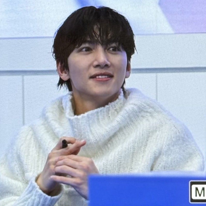 지창욱 최근 활동샷