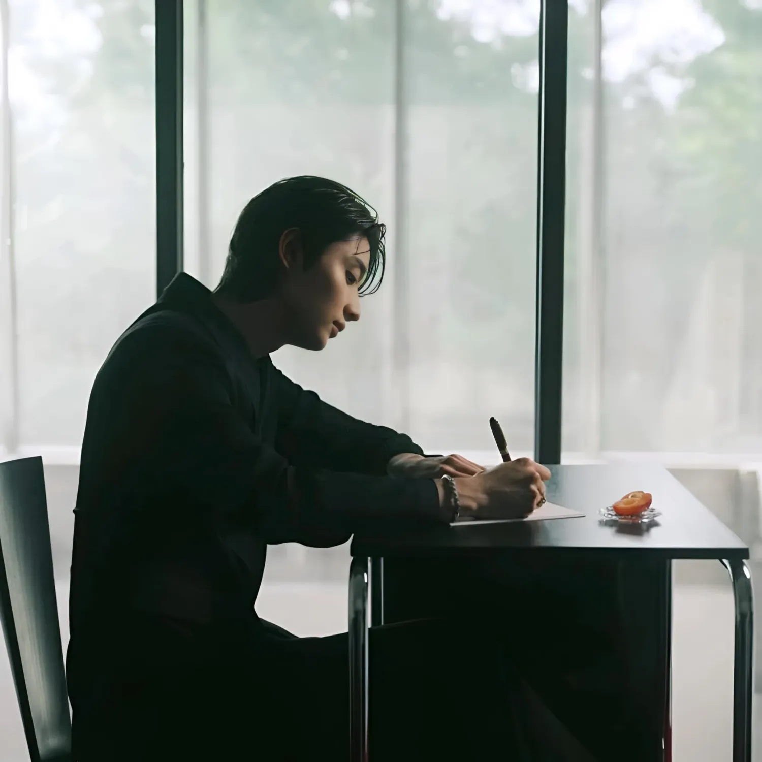 A moment captured by a fan of Kim Jaewon