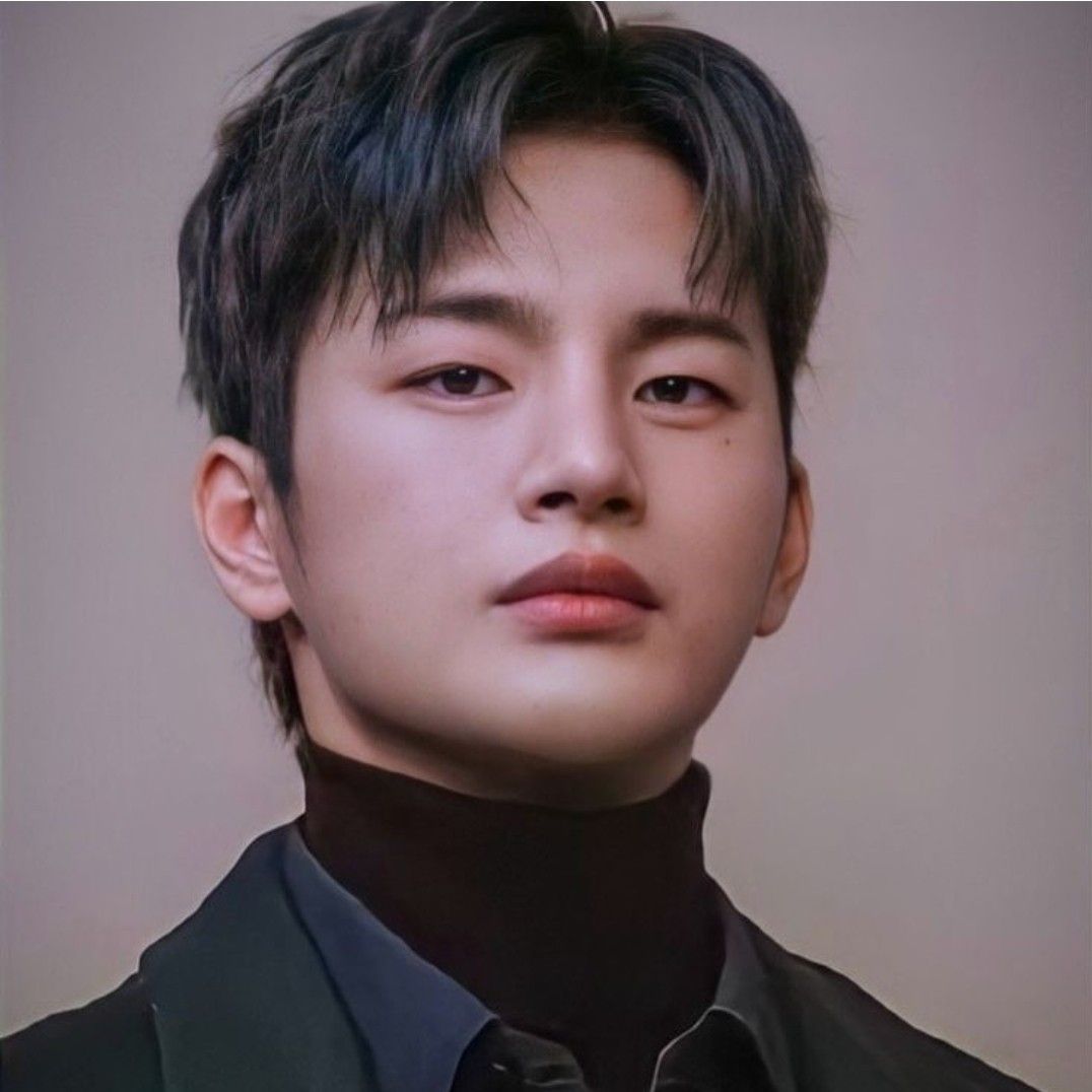 Momen yang diabadikan oleh penggemar Seo Inguk