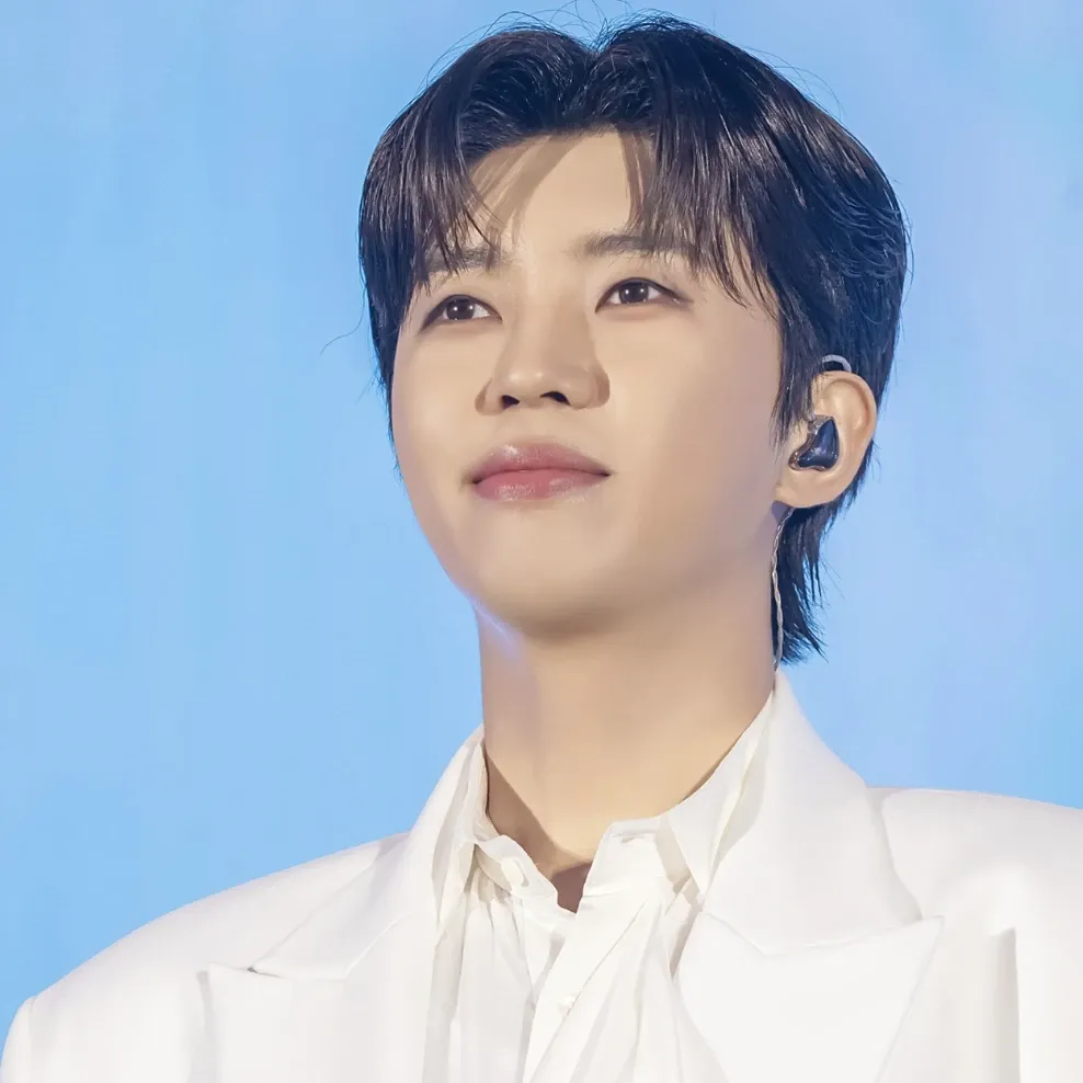 Foto kegiatan terbaru dari Lim Youngwoong