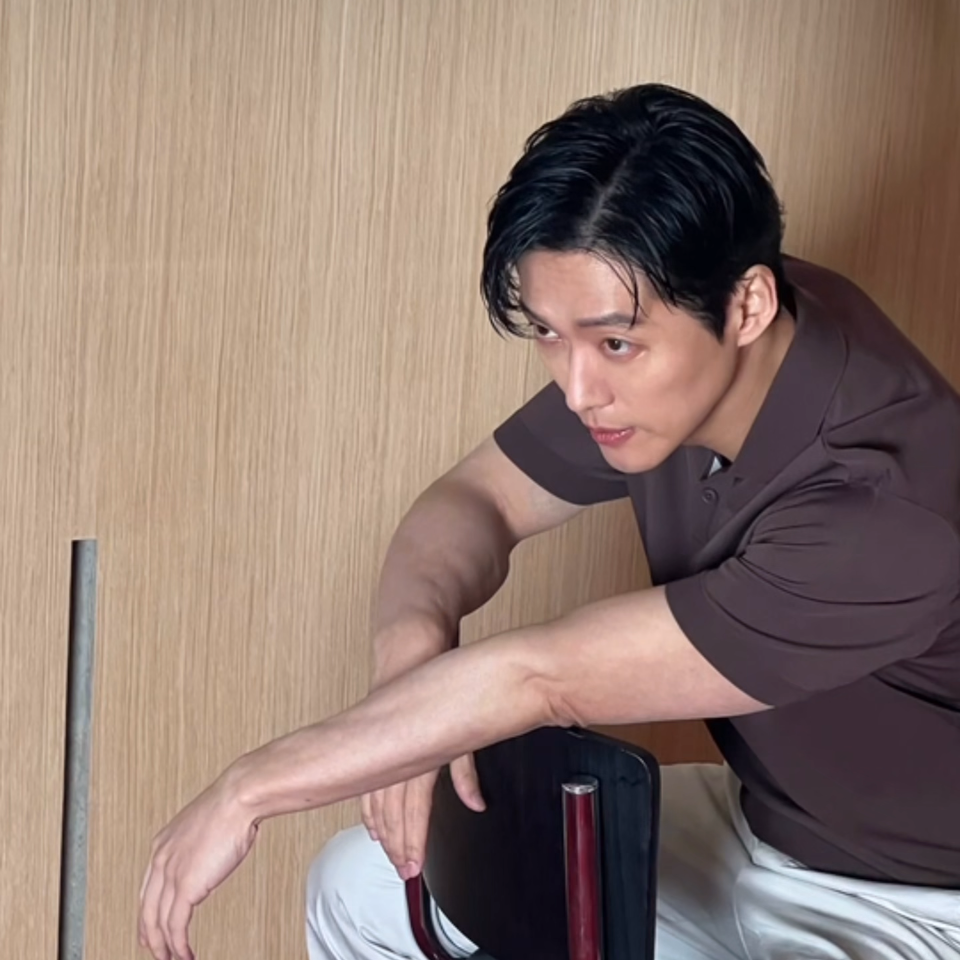 A moment captured by a fan of Namkoong Min