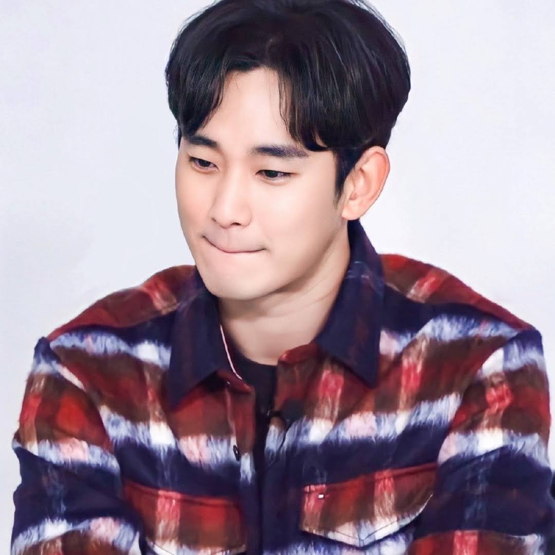 Latest photo of Kim Soohyun