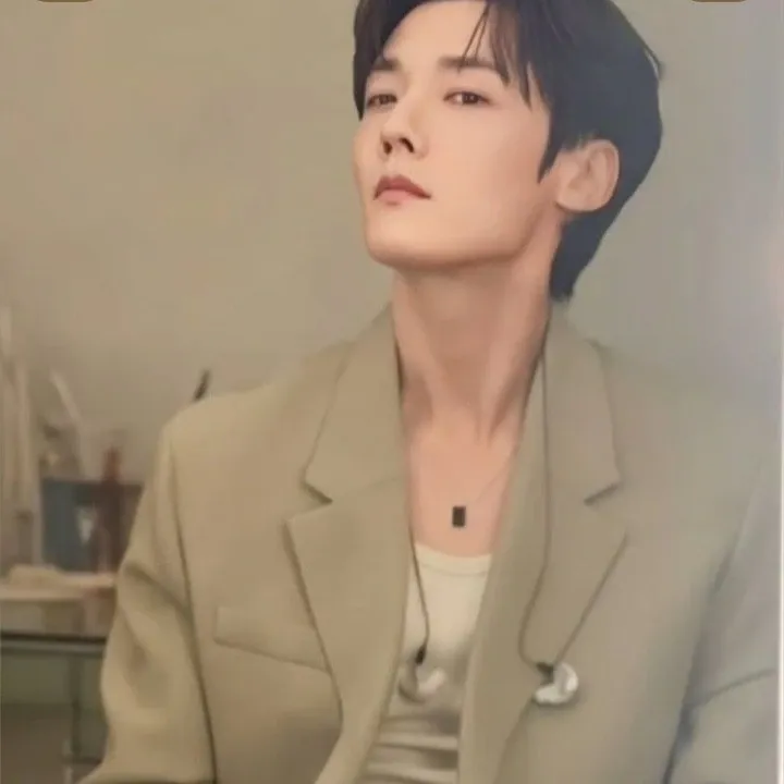 Latest photo of Choi Jinhyuk