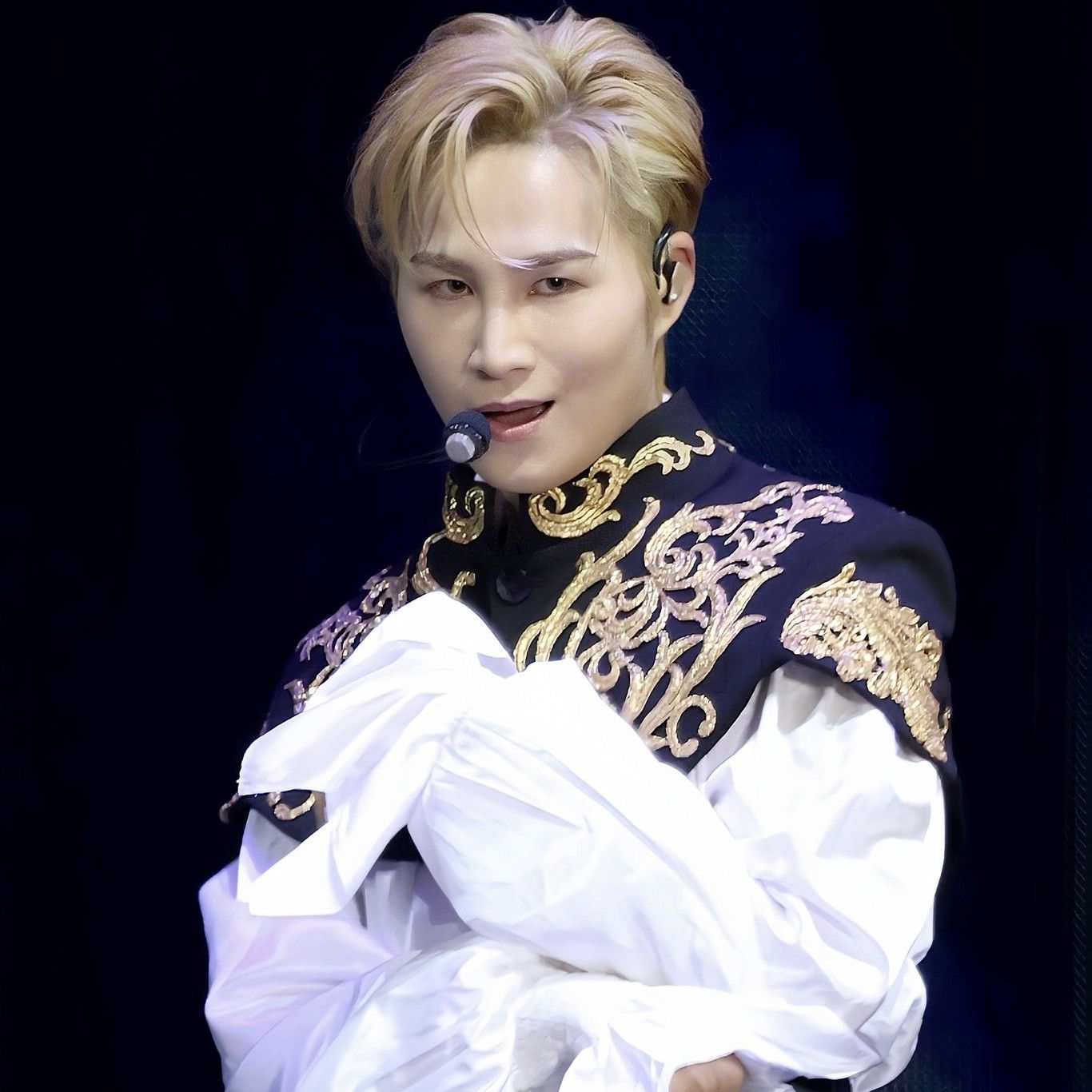 Cuplikan di balik layar dari Kim Heejae