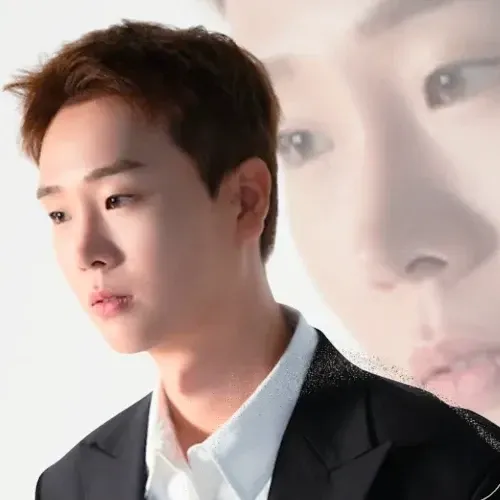 Recent activity shot of Song Minjun