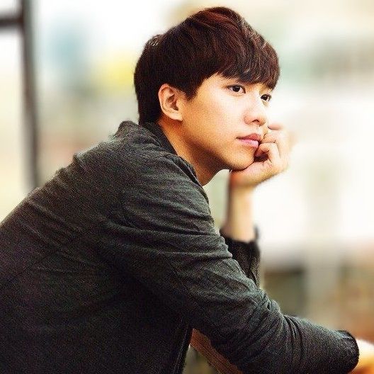 Momen yang diabadikan oleh penggemar Lee Seunggi