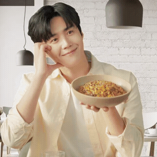 Foto terbaru dari Kim Seonho