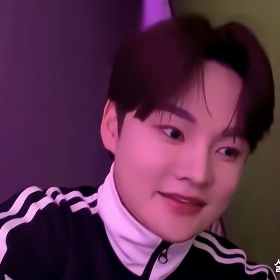 Foto terbaru dari Park Seojin