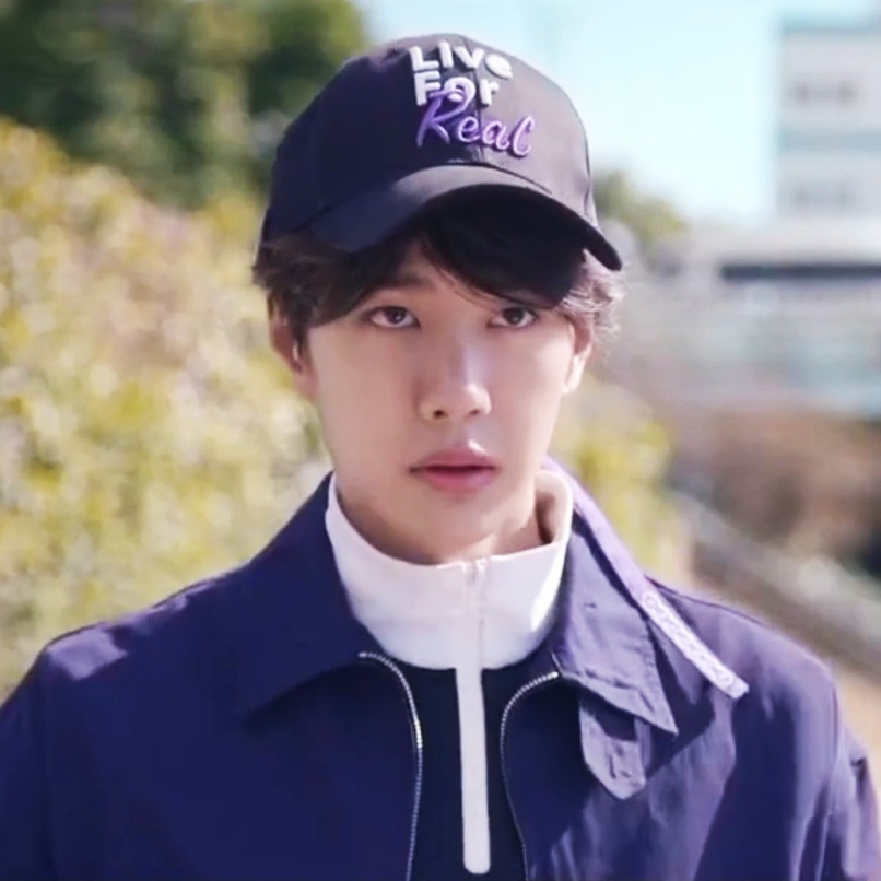 Behind-the-scenes cut of Wang Yibo