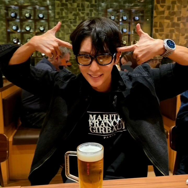 Behind-the-scenes cut of Lee Joongi