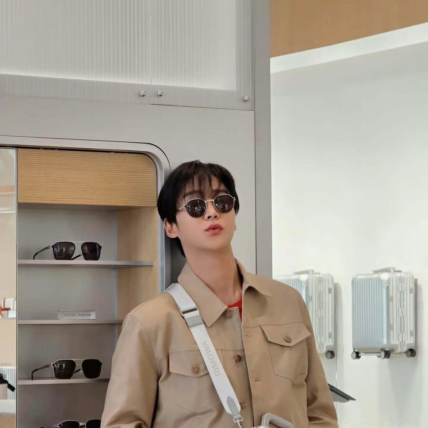 Cuplikan di balik layar dari Rowoon