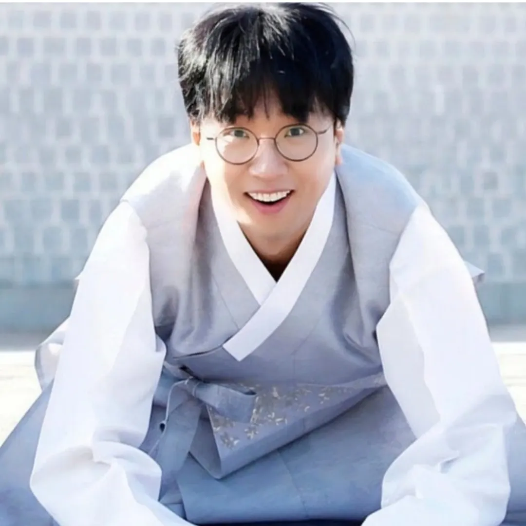 Behind-the-scenes cut of Bak Changgeun