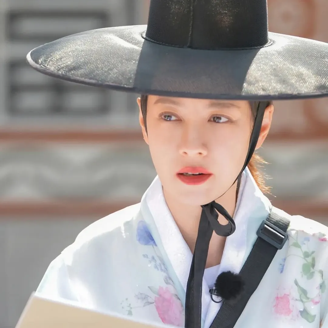 Momen yang diabadikan oleh penggemar Song Jihyo