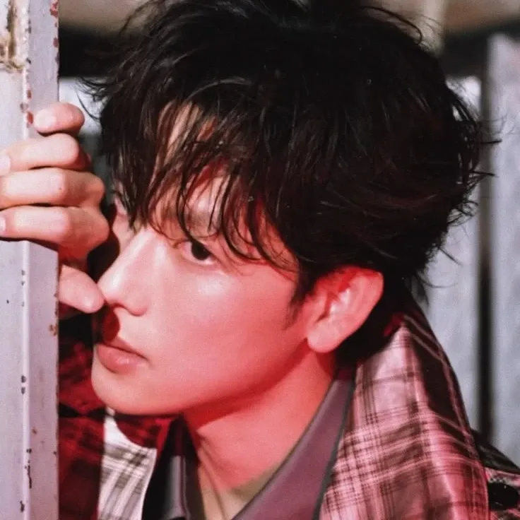 Behind-the-scenes cut of Yim Siwan
