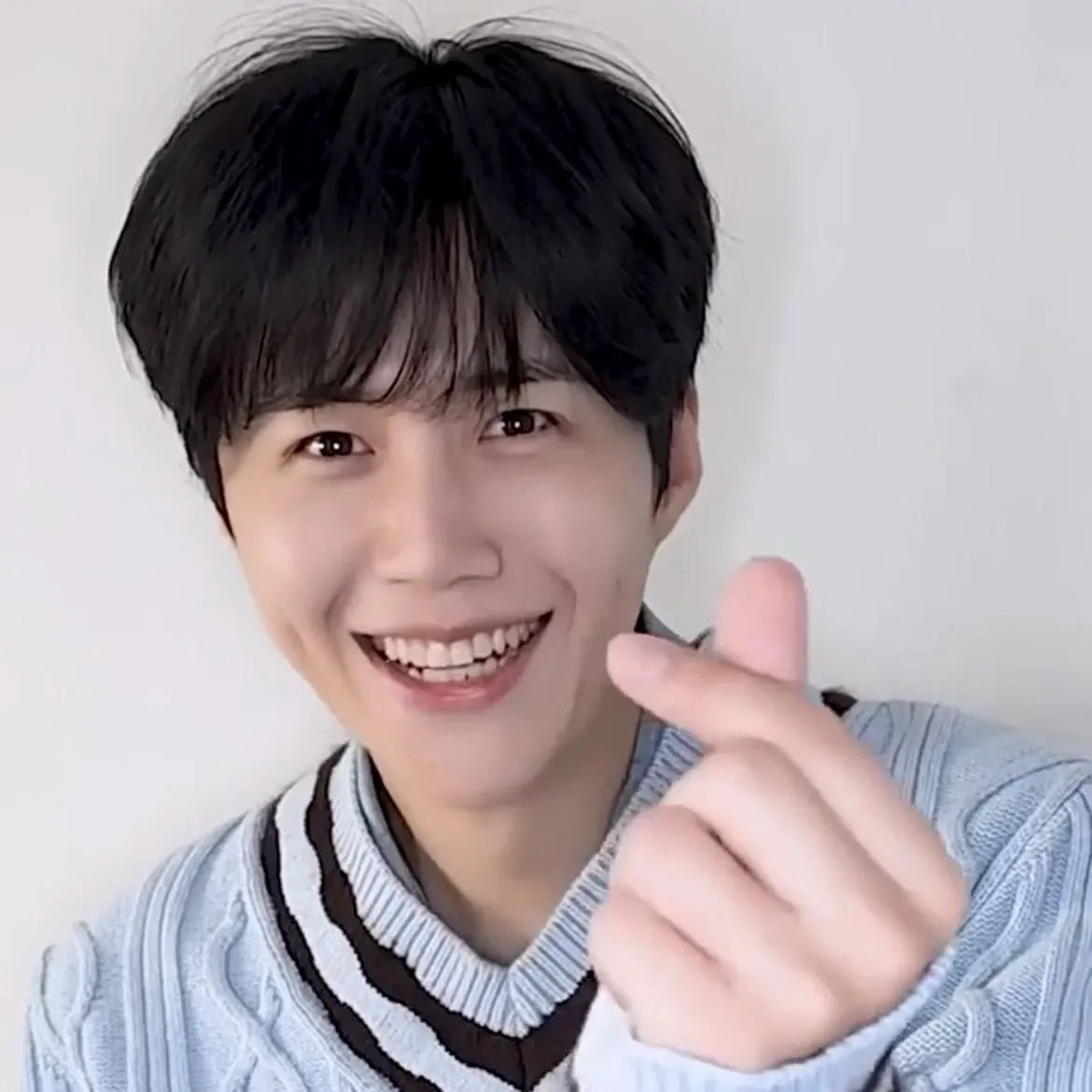 Foto kegiatan terbaru dari Kim Seonho