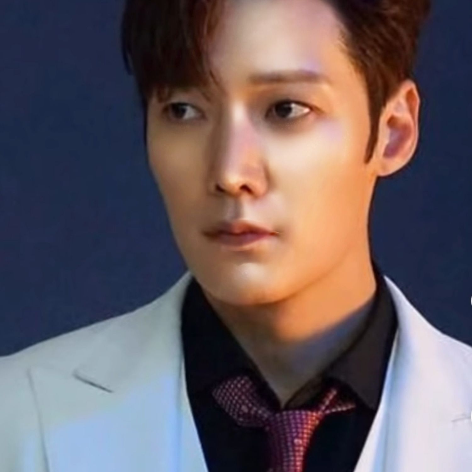 최진혁의 최신 사진