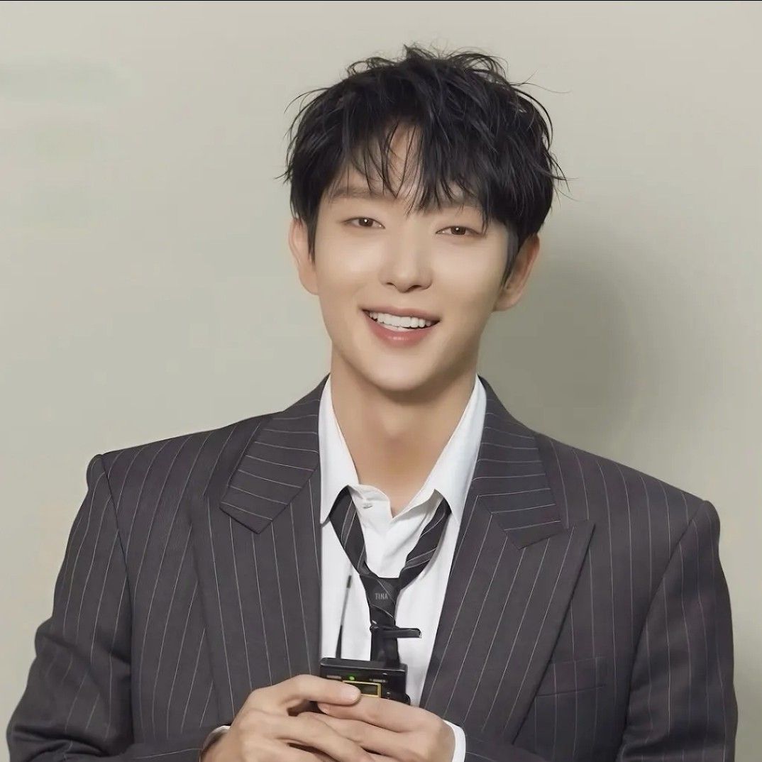 李準基的最新照片