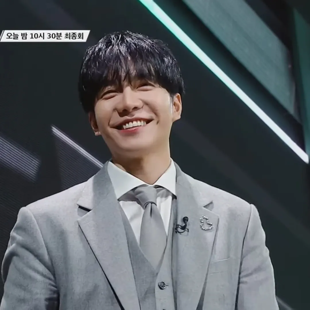 A moment captured by a fan of Lee Seunggi