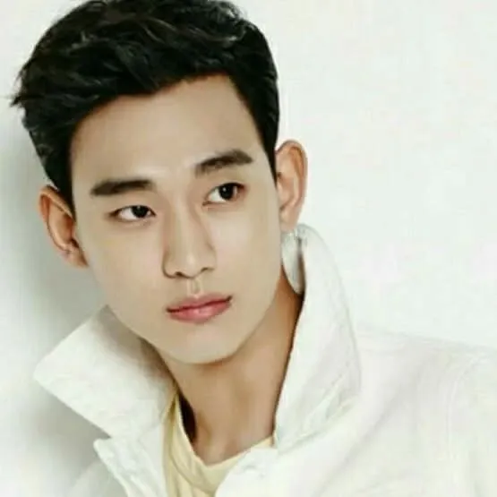 A moment captured by a fan of Kim Soohyun