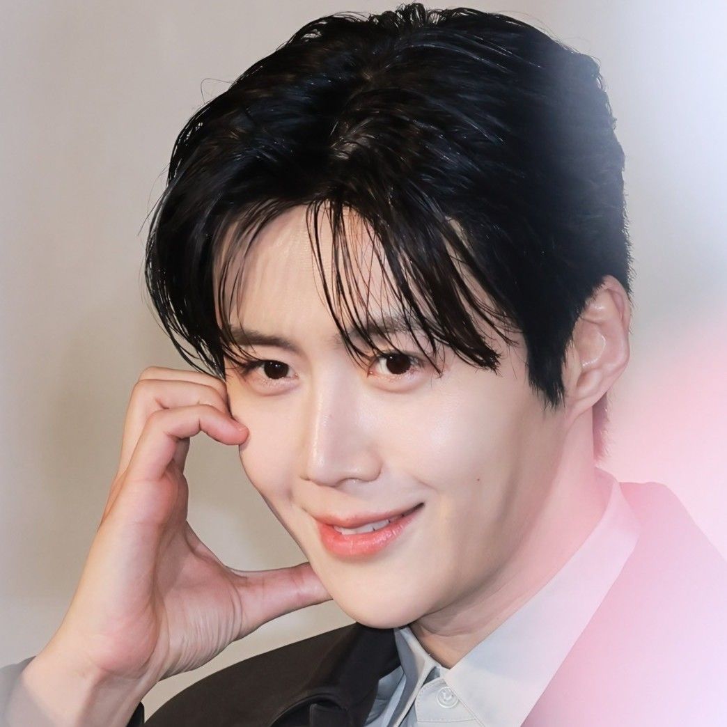 Recent activity shot of Kim Seonho