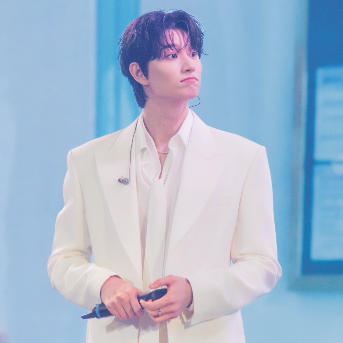 A moment captured by a fan of Kim Jaewon