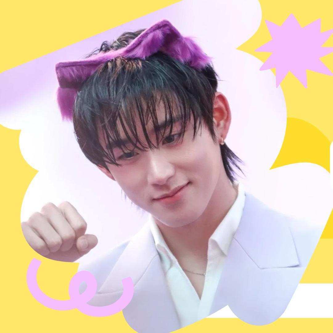 A moment captured by a fan of Est Supha Sangaworawong