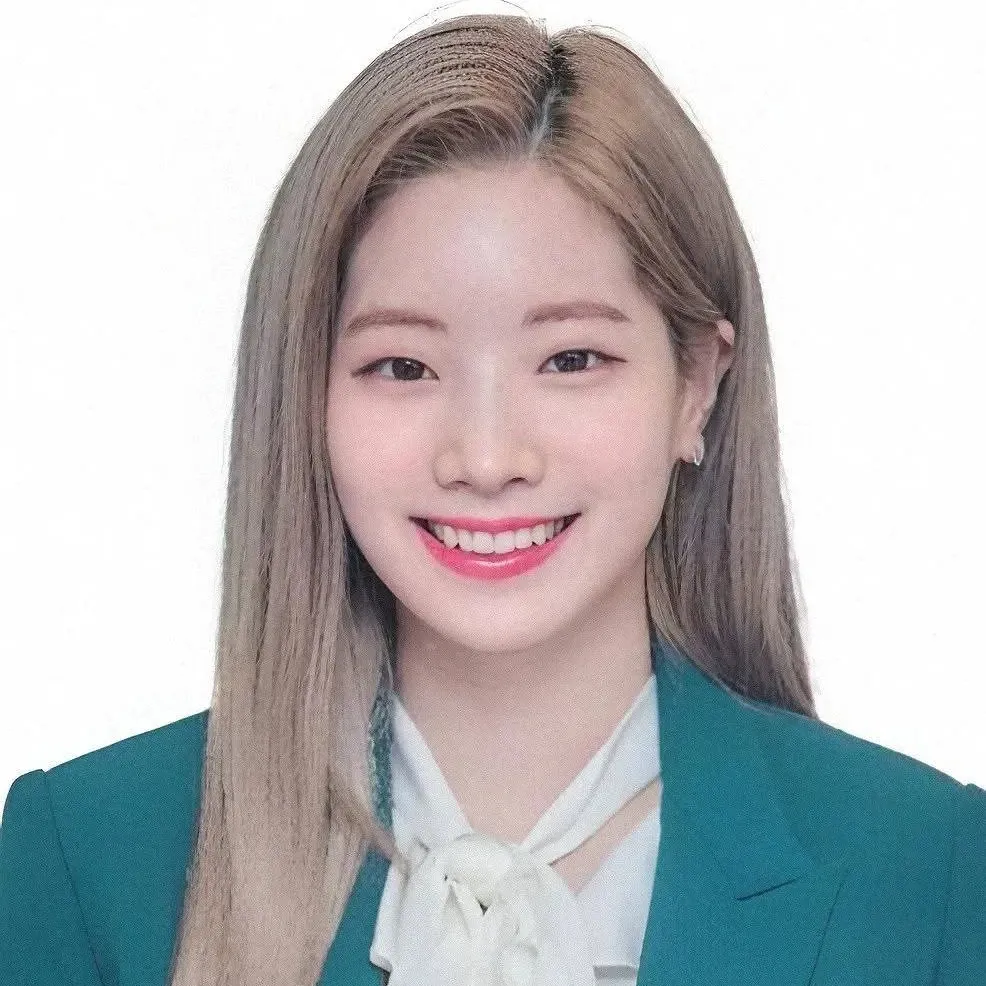 Foto kegiatan terbaru dari Dahyun