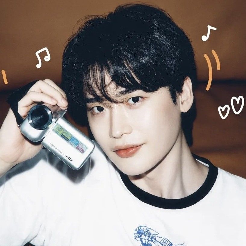 粉絲拍下的李鍾碩瞬間