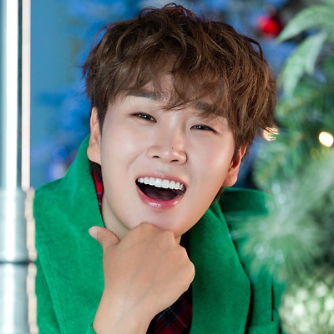 Latest photo of Song Minjun