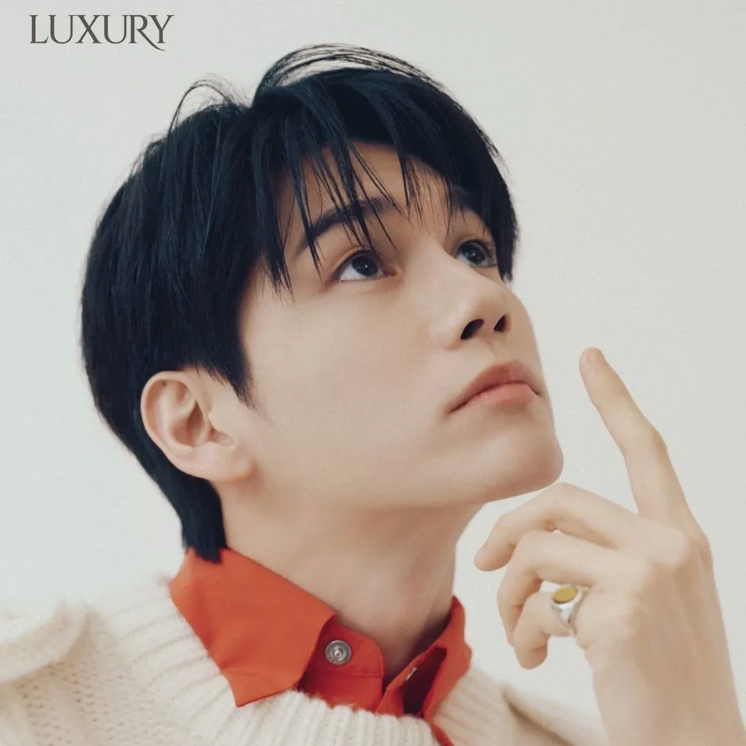 粉絲拍下的邕聖祐瞬間