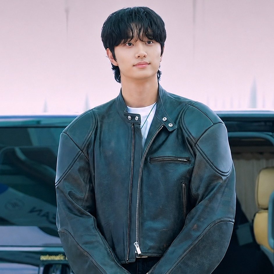 A moment captured by a fan of Kim Jaewon