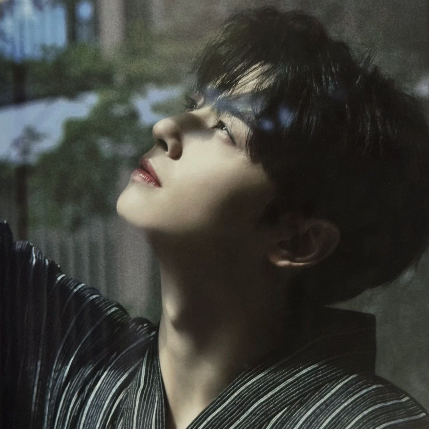 Behind-the-scenes cut of Cha Eunwoo