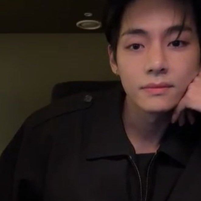 Behind-the-scenes cut of Kim Taehyung (V)