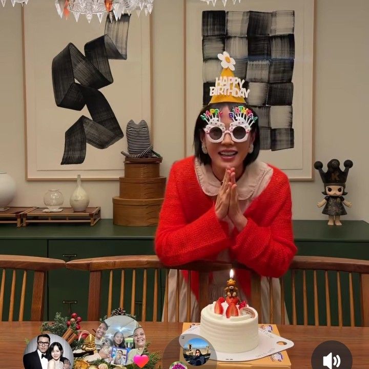 Foto terbaru dari Son Yejin