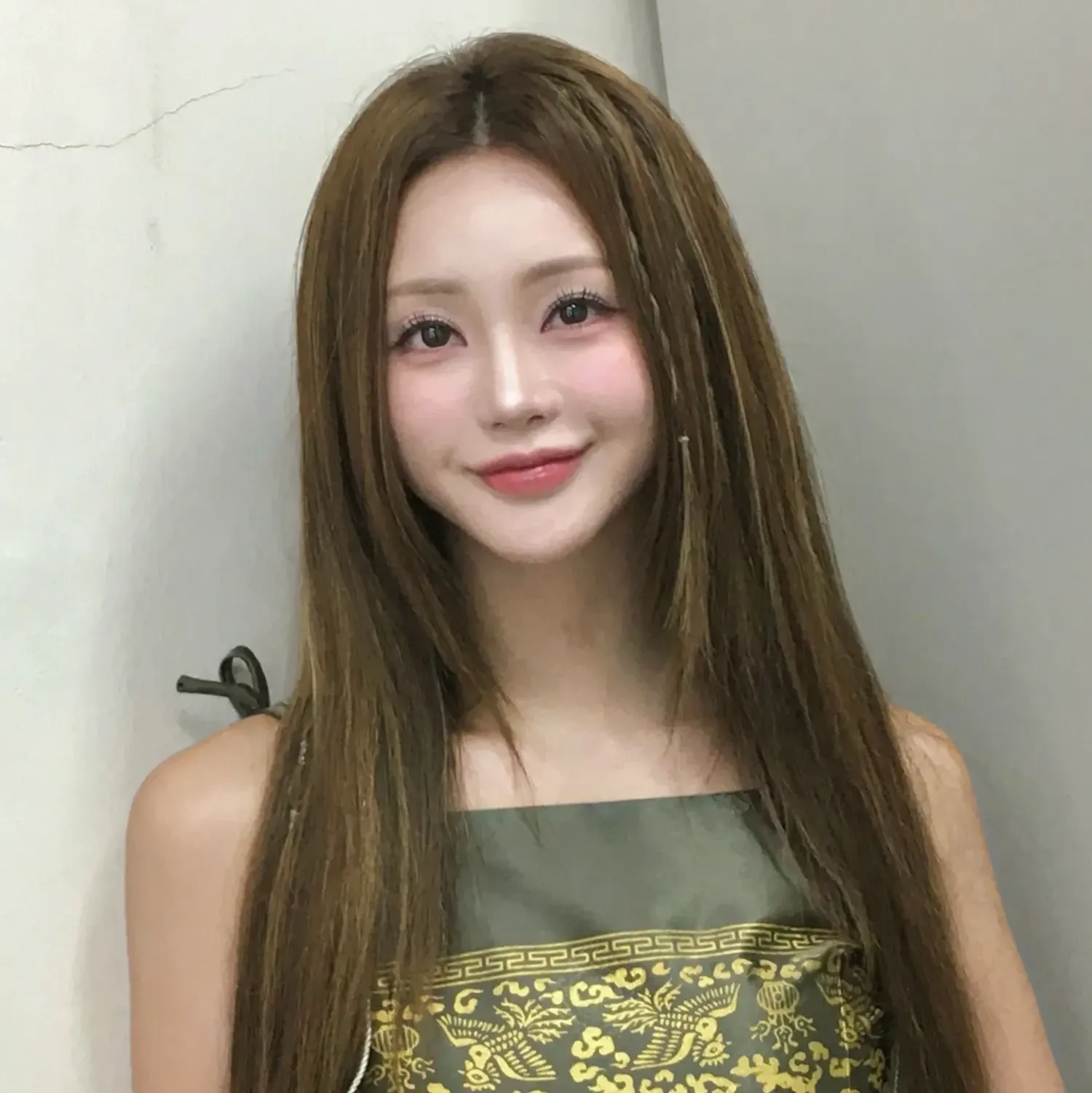 홍지윤의 비하인드 컷