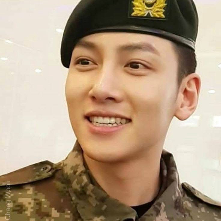 Behind-the-scenes cut of Ji Changwook