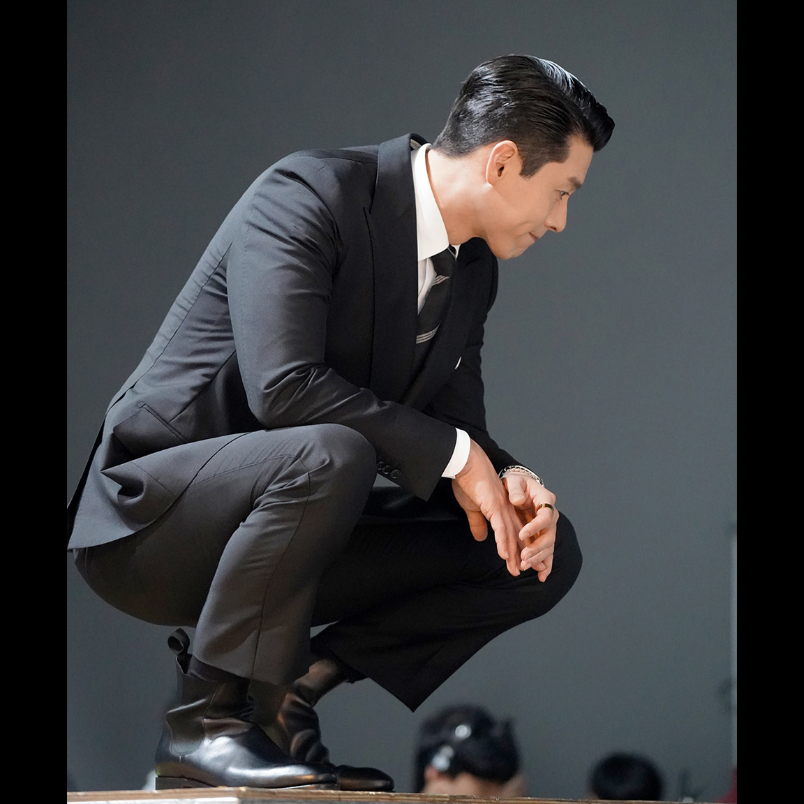 Momen yang diabadikan oleh penggemar Hyun Bin