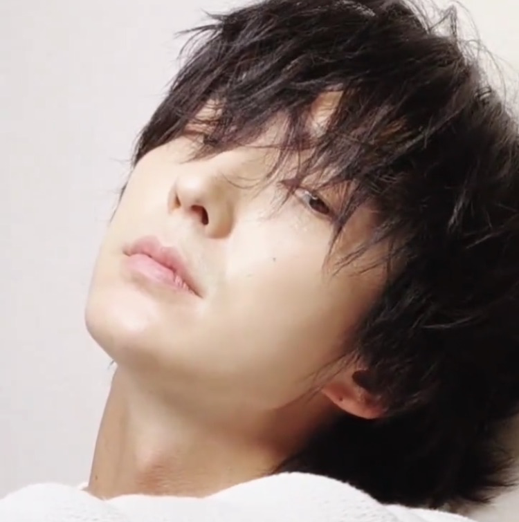 Behind-the-scenes cut of Lee Joongi