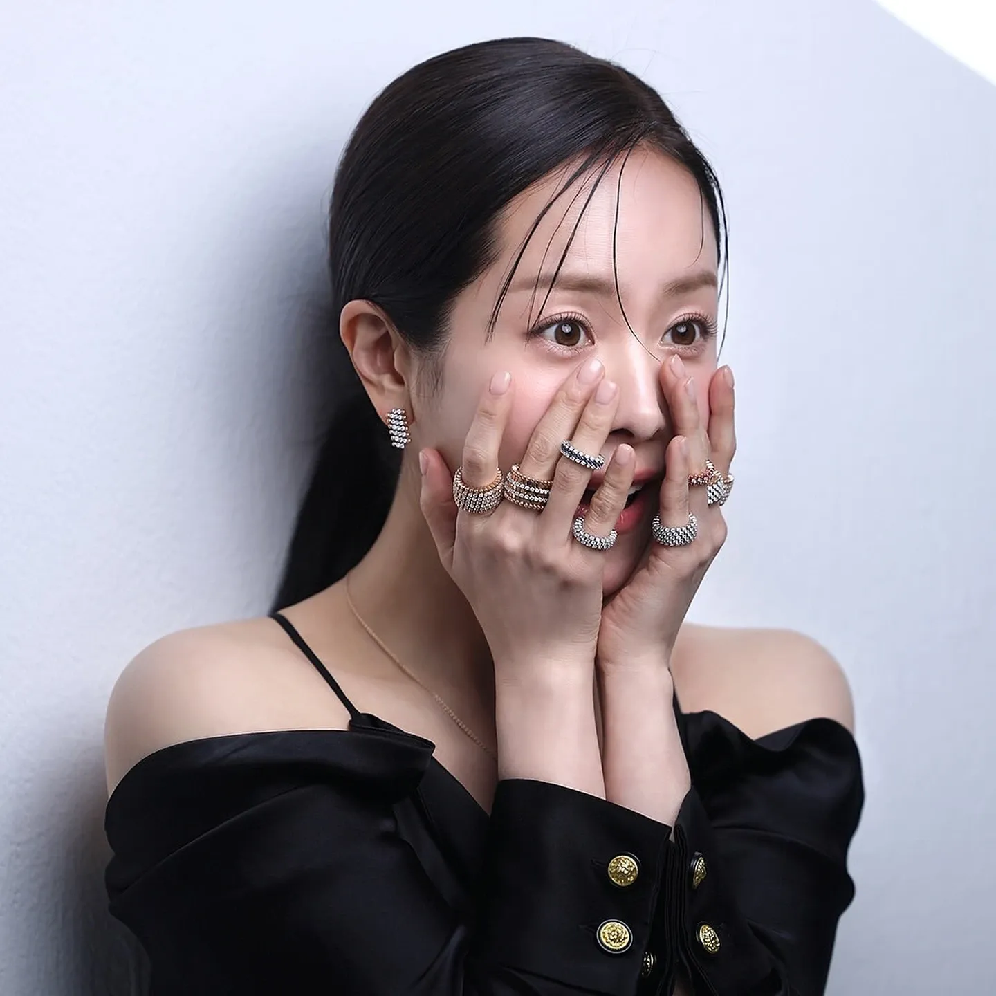 Recent activity shot of Han Jimin