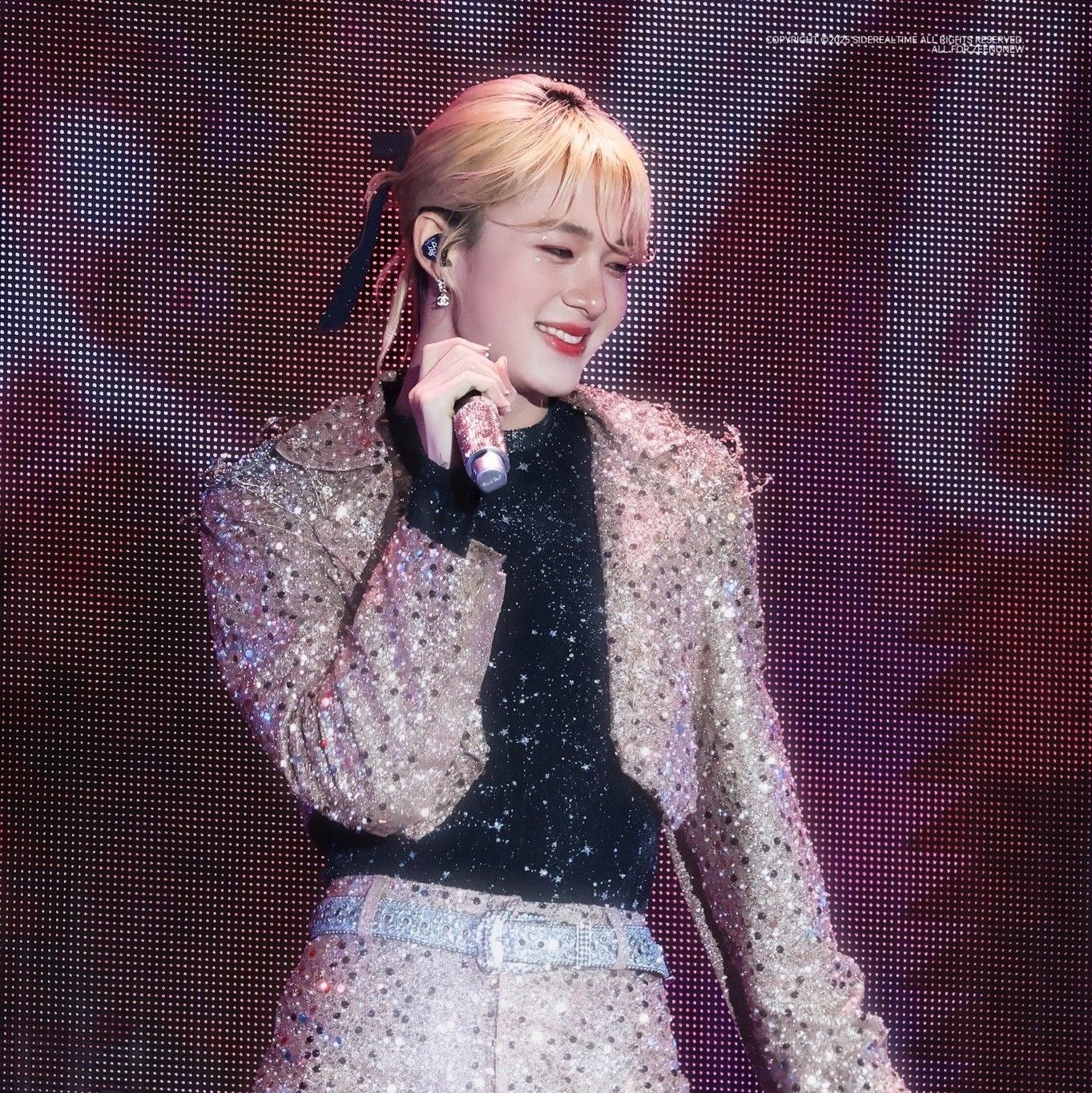 A moment captured by a fan of NuNew