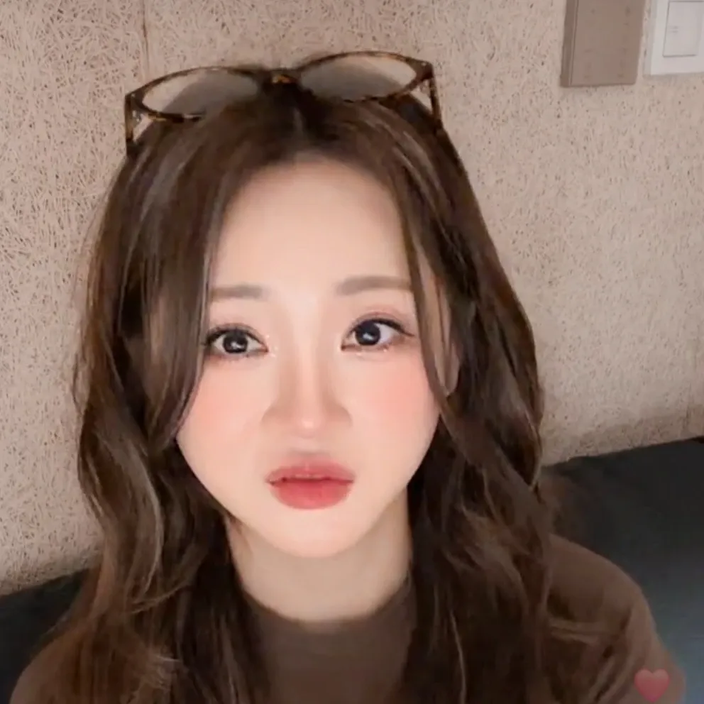 홍지윤의 최신 사진