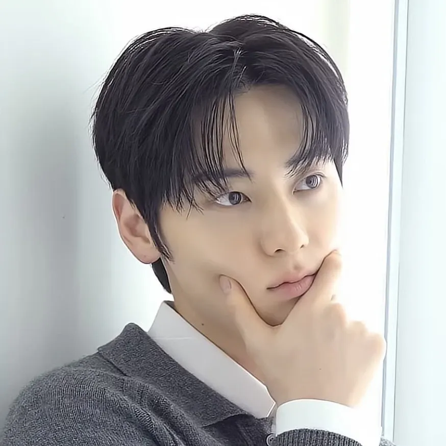 Latest photo of Hwang Minhyun