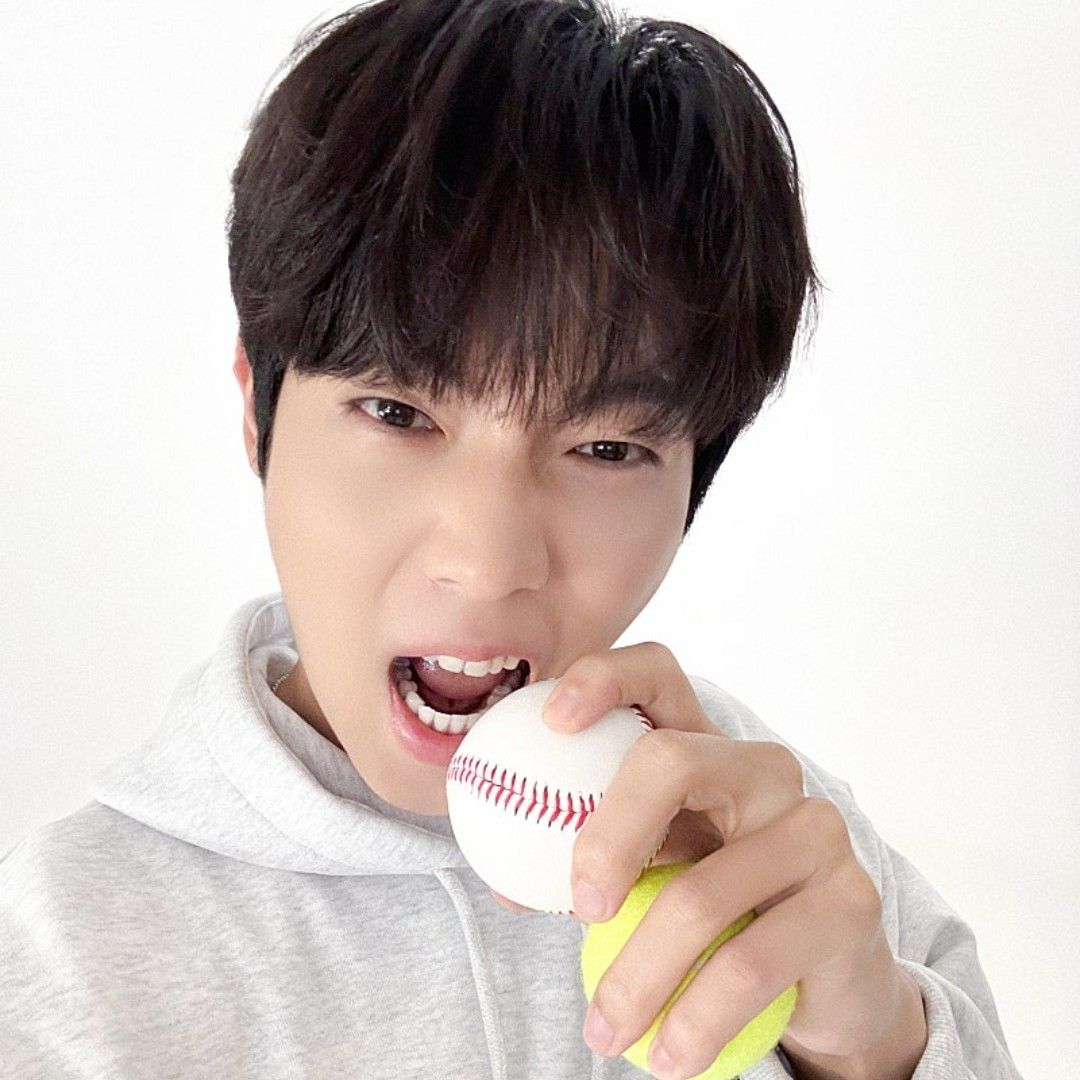 Behind-the-scenes cut of Son Taejin